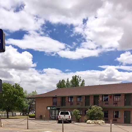 Rodeway Inn & Suites Battle Mountain Extérieur photo