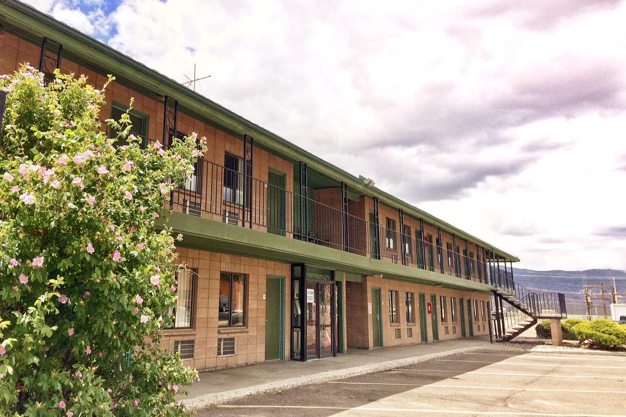Rodeway Inn & Suites Battle Mountain Extérieur photo